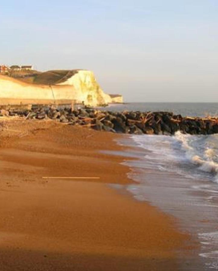 Beach, Hills, Food, Scenic Walks-The Kelp House. Peacehaven Luaran gambar