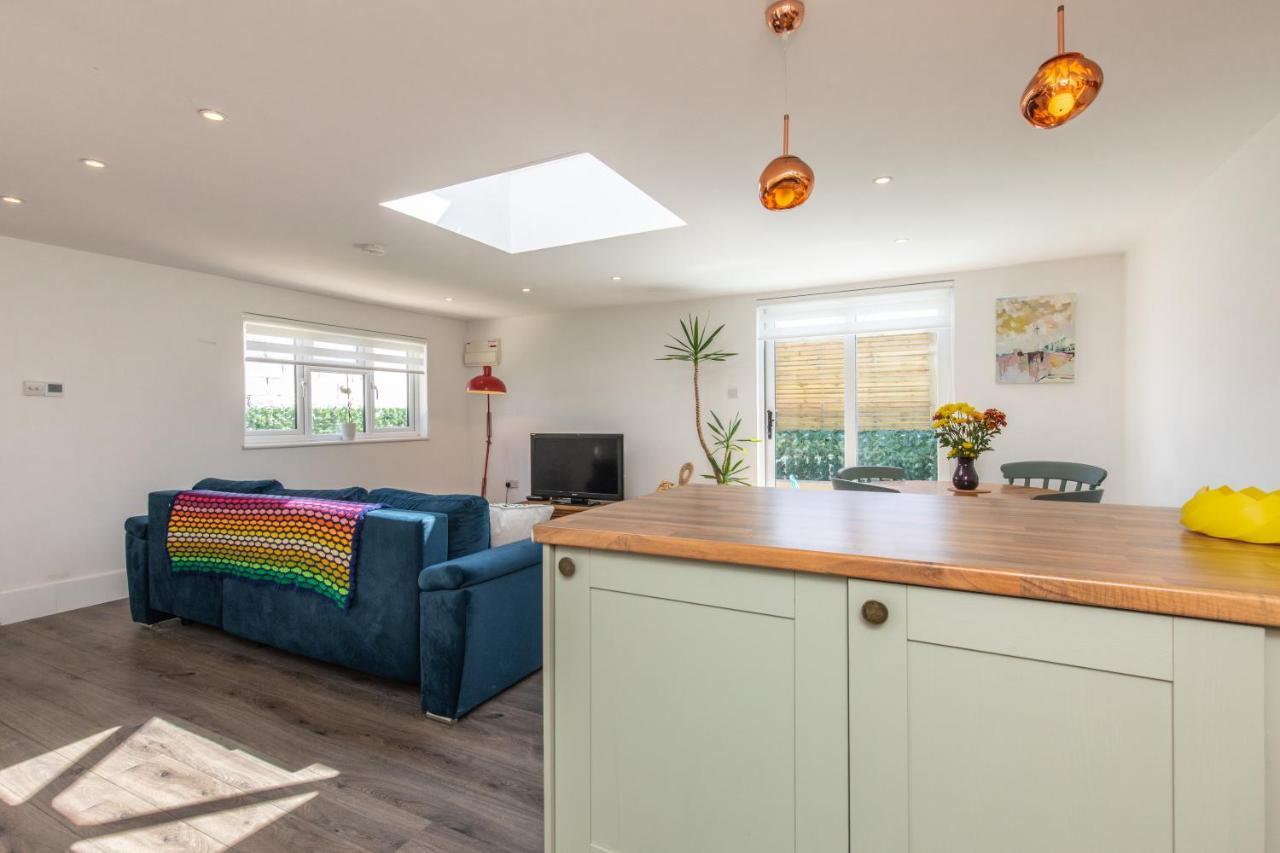 Beach, Hills, Food, Scenic Walks-The Kelp House. Peacehaven Luaran gambar