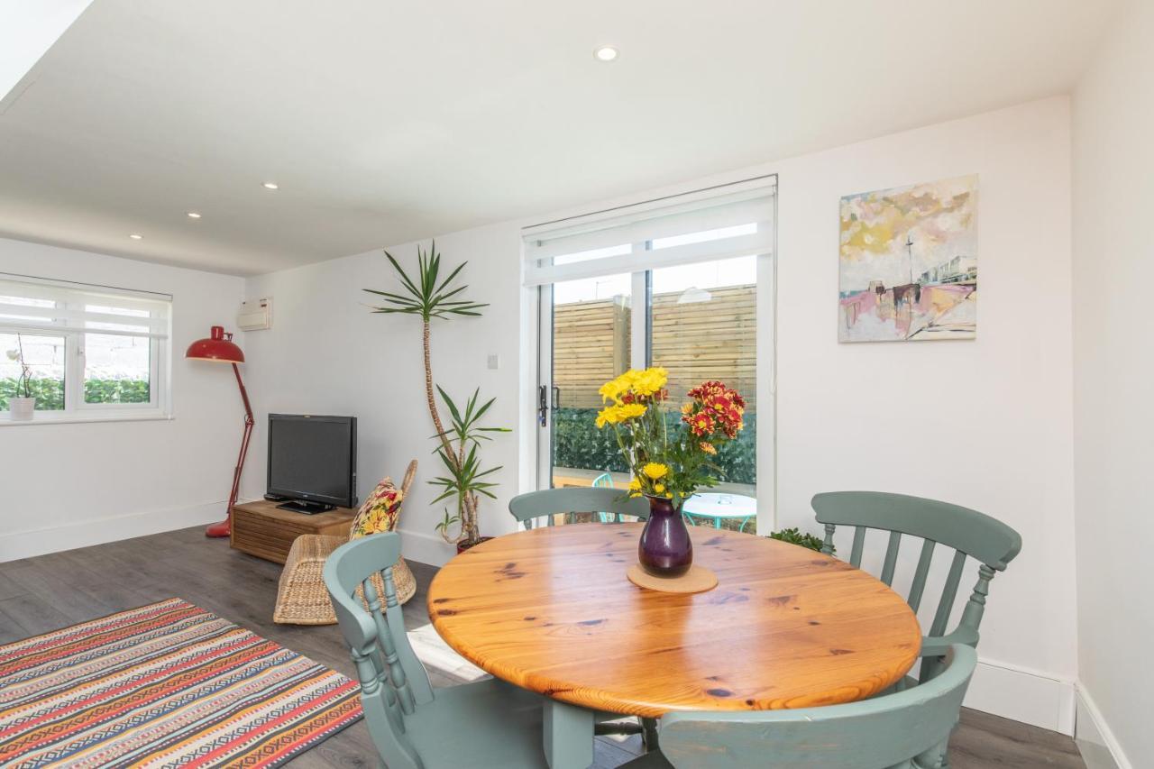 Beach, Hills, Food, Scenic Walks-The Kelp House. Peacehaven Luaran gambar